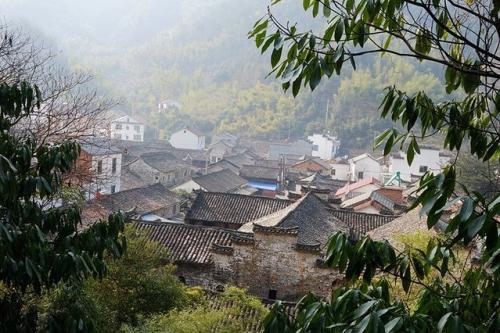 郭外风光凌北斗,洞中锦秀映南山,浙江武义郭洞古生态村
