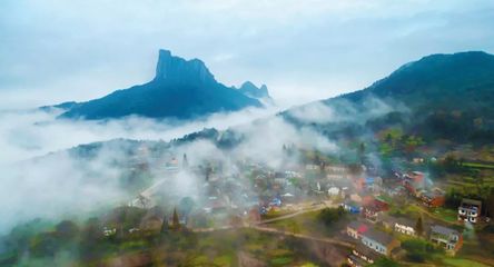 【文旅天地】乡村民宿正成为游客和市民体验乡村旅游、避暑、学习的好去处