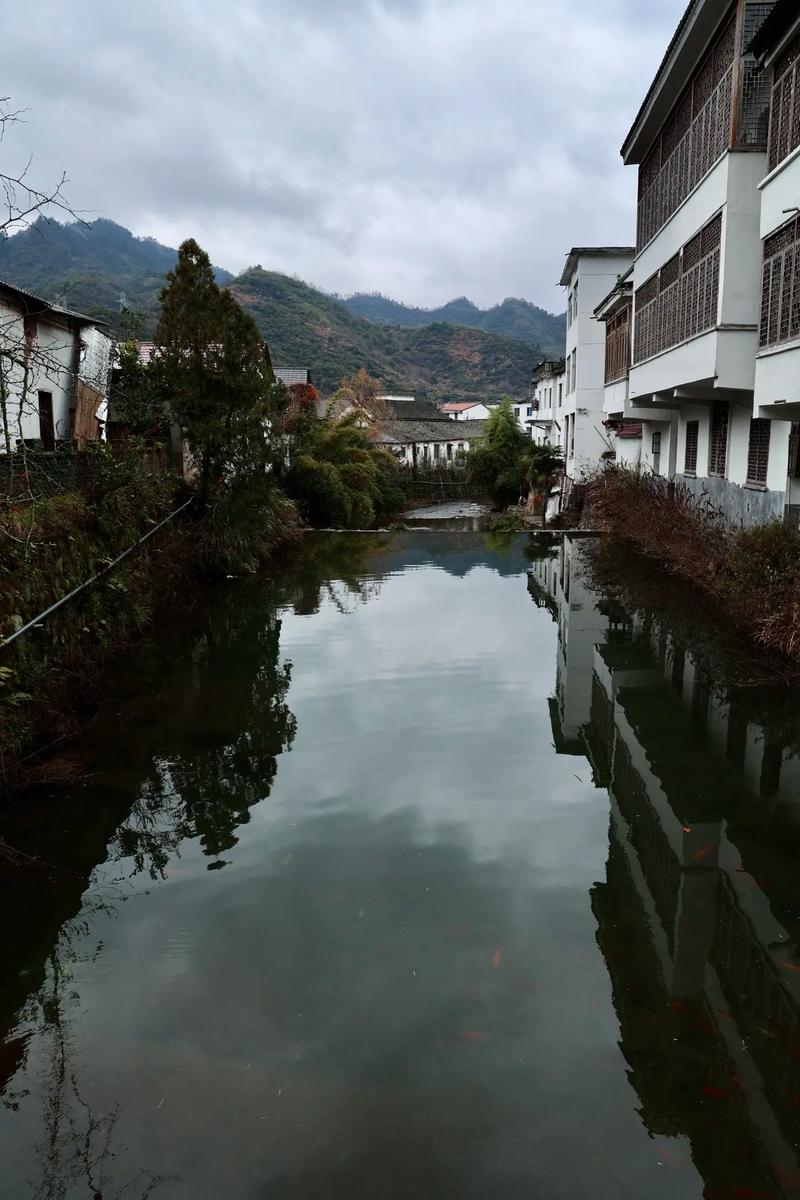 俞源村,属浙江省金华市武义县,坐落在